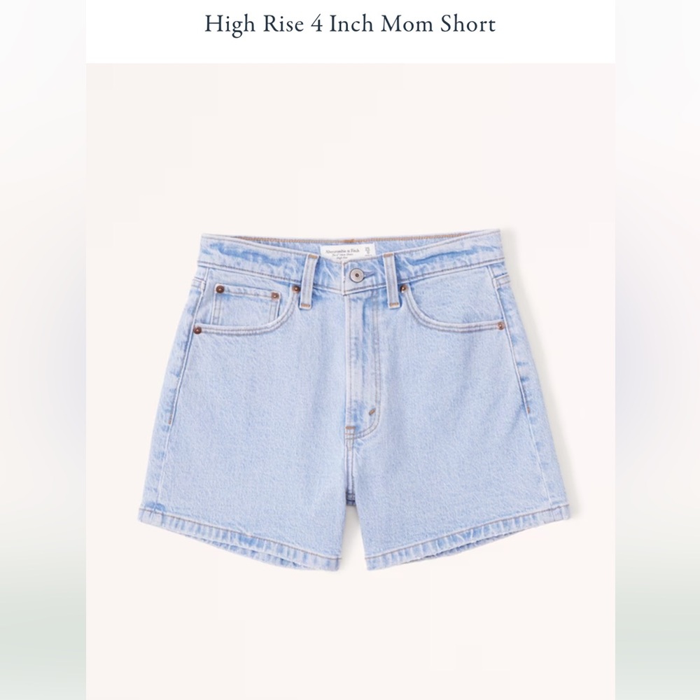 NWT Abercrombie & Fitch Light Wash High Rise 4” Mom Shorts